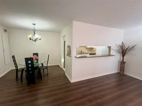 2744 Briarhurst Drive 38 Houston TX 77057