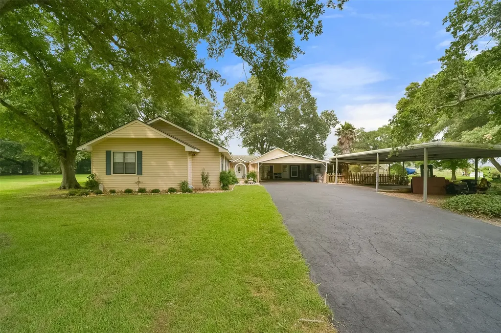 13710 Mueck Road Needville TX 77461