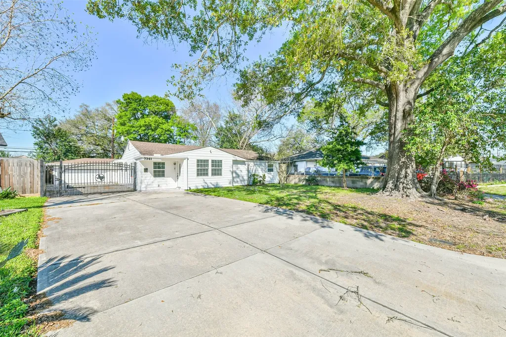 7341 Oak Hill Drive Houston TX 77087
