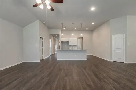 212 Road 6613 Dayton TX 77535