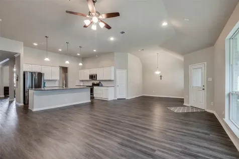 212 Road 6613 Dayton TX 77535