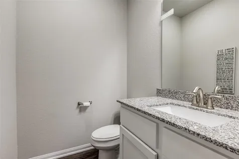 212 Road 6613 Dayton TX 77535