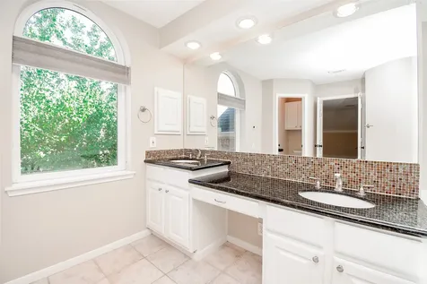 12869 Kingsbridge Lane Houston TX 77077