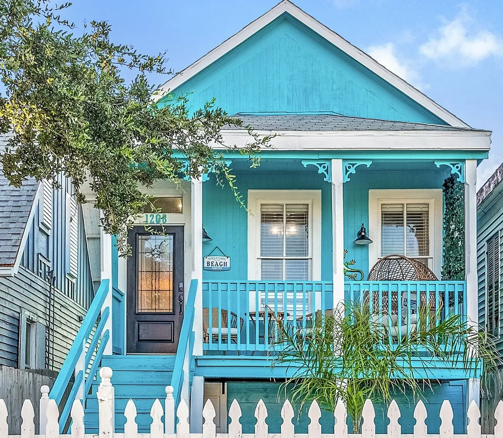 1208 Avenue K Galveston TX 77550