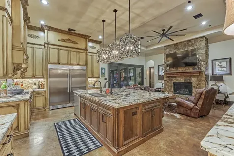 8794 Grand Lake Estates Drive Montgomery TX 77316