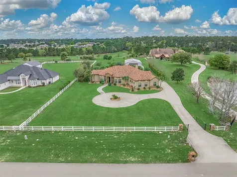 8794 Grand Lake Estates Drive Montgomery TX 77316