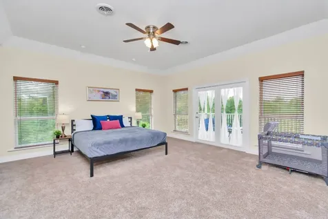 1730 Lakeshore Drive Kingwood TX 77339