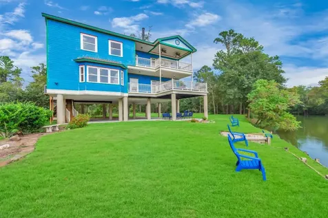 1730 Lakeshore Drive Kingwood TX 77339
