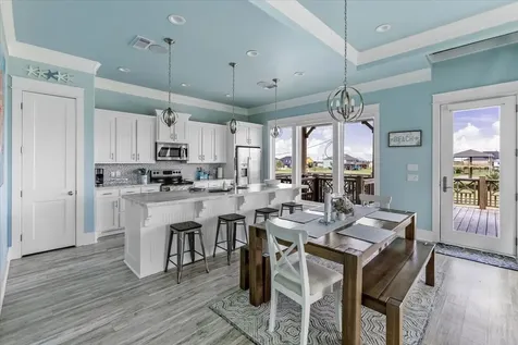 879 Wommack Crystal Beach TX 77650