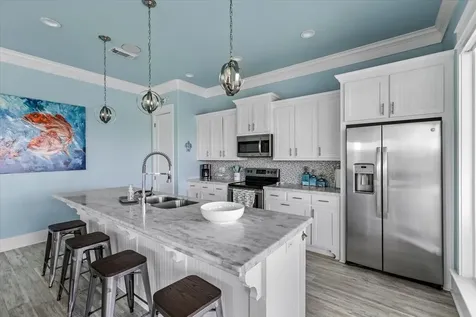 879 Wommack Crystal Beach TX 77650