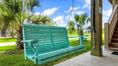 879 Wommack Crystal Beach TX 77650