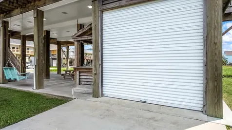 879 Wommack Crystal Beach TX 77650