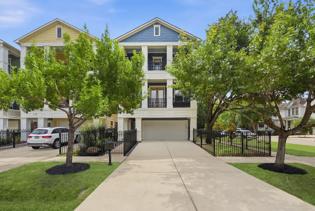 2702 Nicholson Street Houston TX 77008