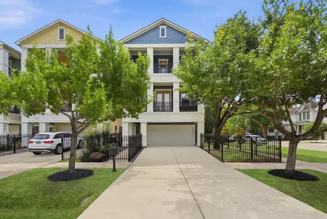 2702 Nicholson Street Houston TX 77008