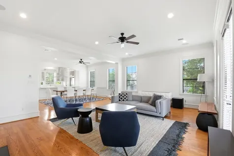 2702 Nicholson Street Houston TX 77008
