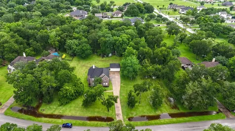 7110 Rustling Oaks Drive Richmond TX 77469