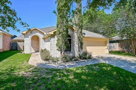 719 Levi Bend Magnolia TX 77354