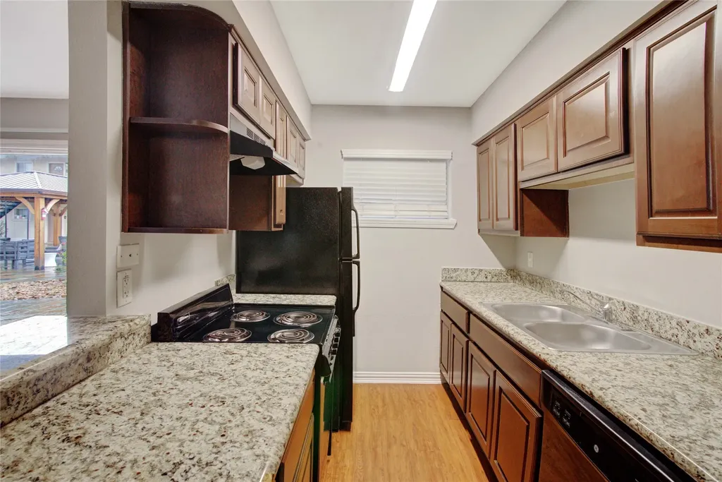 5701 Schumacher Lane 35 Houston TX 77057