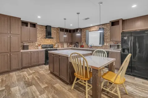 275 Road 5132 Cleveland TX 77327