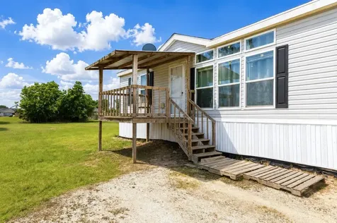 275 Road 5132 Cleveland TX 77327