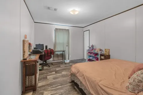275 Road 5132 Cleveland TX 77327