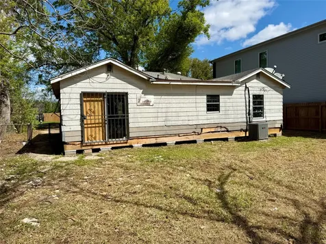 5326 Wenda Street Houston TX 77033