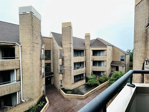 5200 Weslayan Street 311 Houston TX 77005