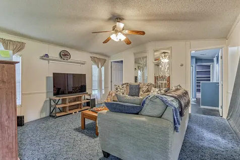 88 Piney Point Road Huntsville TX 77340