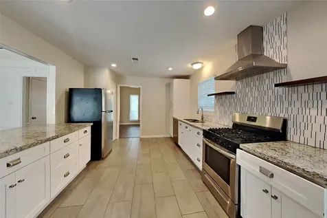 2026 Willow Point Drive Houston TX 77339