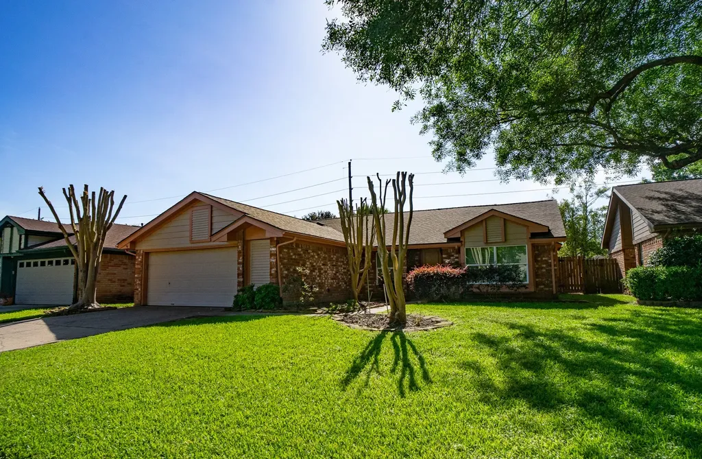 1923 Vinces Bridge Street Sugar Land TX 77478