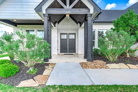800 Greystone Lane Angleton TX 77515