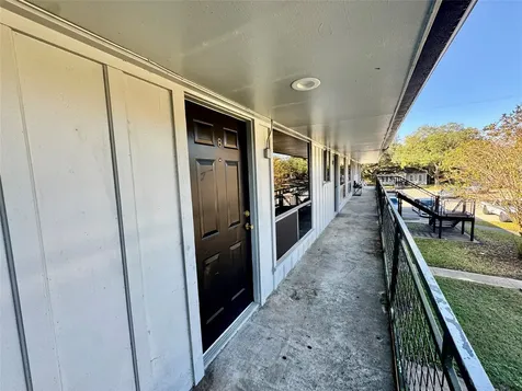 2201 N Grand Boulevard 8 Pearland TX 77581