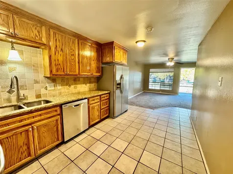 2201 N Grand Boulevard 8 Pearland TX 77581