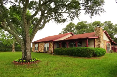 122 Sander Road Bellville TX 77418