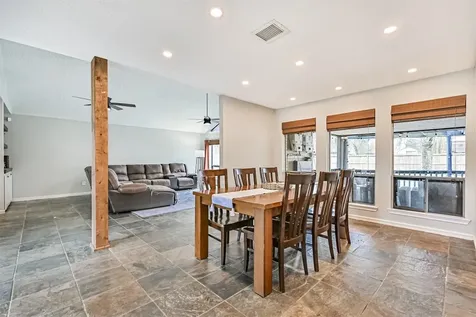 910 Evergreen Drive Friendswood TX 77546