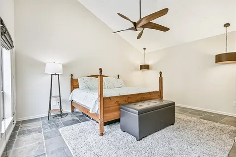 910 Evergreen Drive Friendswood TX 77546