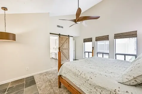 910 Evergreen Drive Friendswood TX 77546