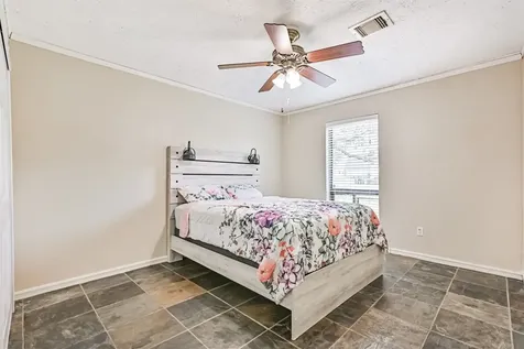 910 Evergreen Drive Friendswood TX 77546