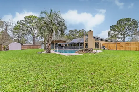 910 Evergreen Drive Friendswood TX 77546