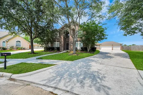 4230 Waterwood Drive Baytown TX 77521