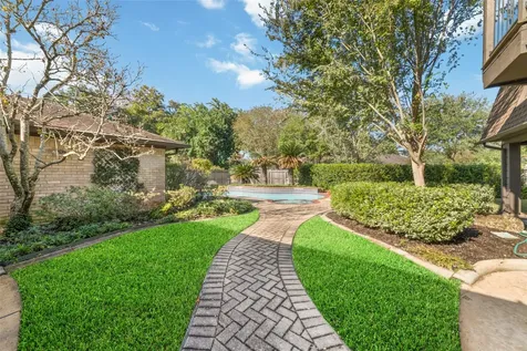 3826 Pleasant Valley Drive Missouri City TX 77459