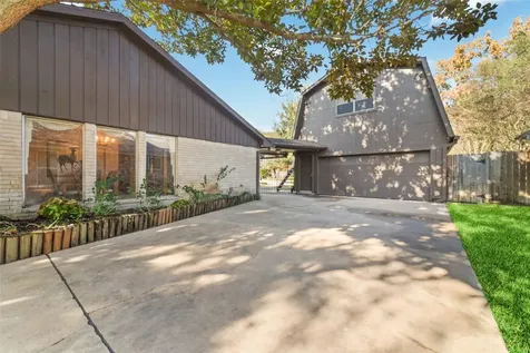 3826 Pleasant Valley Drive Missouri City TX 77459