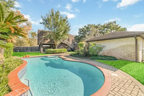 3826 Pleasant Valley Drive Missouri City TX 77459