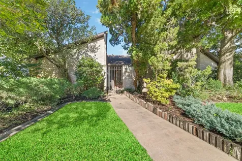 3826 Pleasant Valley Drive Missouri City TX 77459