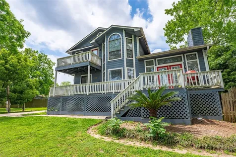 3726 Bayshore Drive Bacliff TX 77518