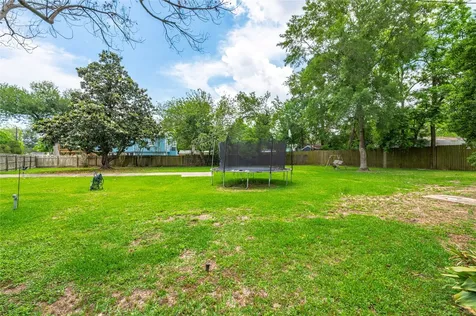 3726 Bayshore Drive Bacliff TX 77518