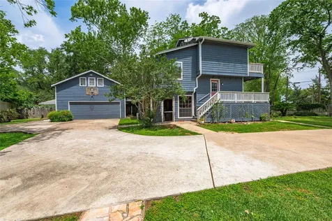 3726 Bayshore Drive Bacliff TX 77518