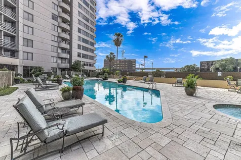3525 Sage Road 1115 Houston TX 77056