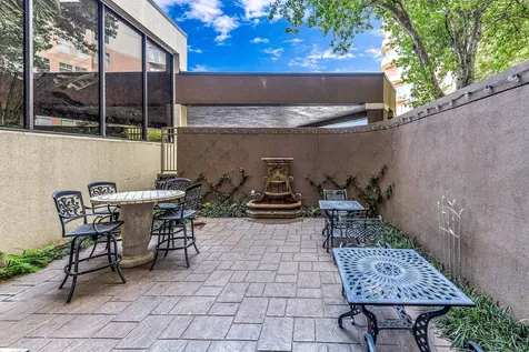 3525 Sage Road 1115 Houston TX 77056
