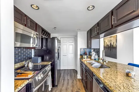 3525 Sage Road 1115 Houston TX 77056